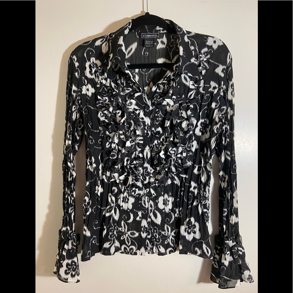 EUC ELEMENTS BLACK & WHITE FLORAL BLOUSE